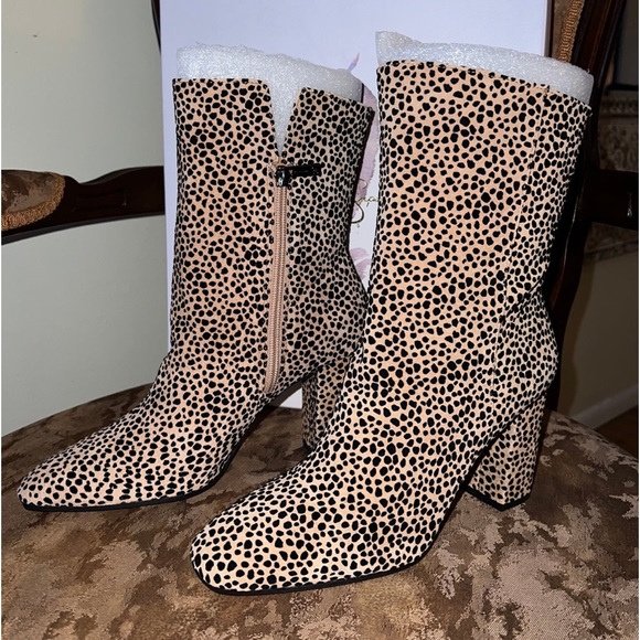 New Jessica Simpson, suede leather cheetah print ankle booties, 8 1/2 - Picture 3 of 14